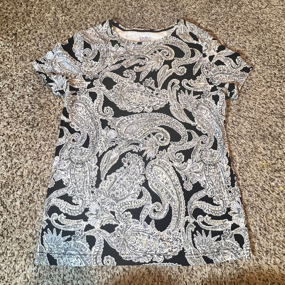 Croft & Barrow The Classic Tee Womens Small Black White Paisley 100% Cotton Top